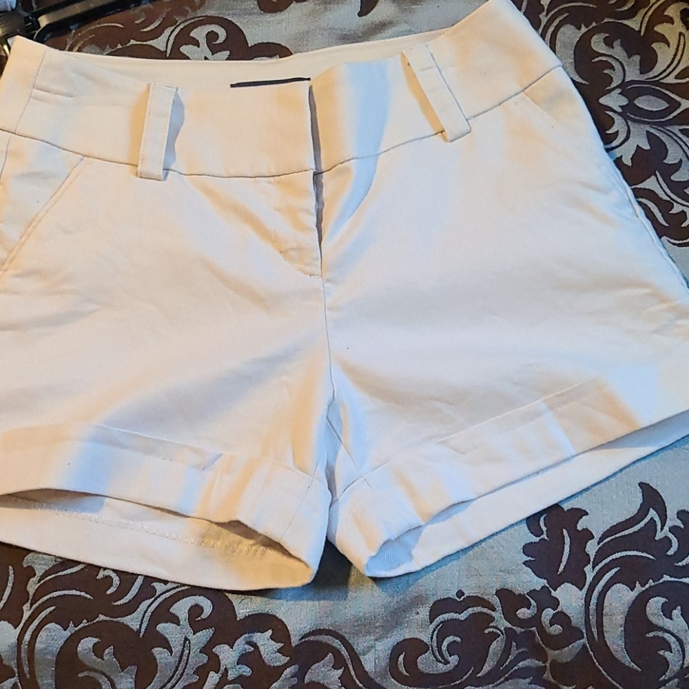 Express Shorts